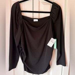 NWT BLACK RUCHED SIDE TOP
ABOUND
SIZE XXL